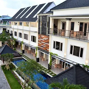 3* Отель Tirtha Khayangan