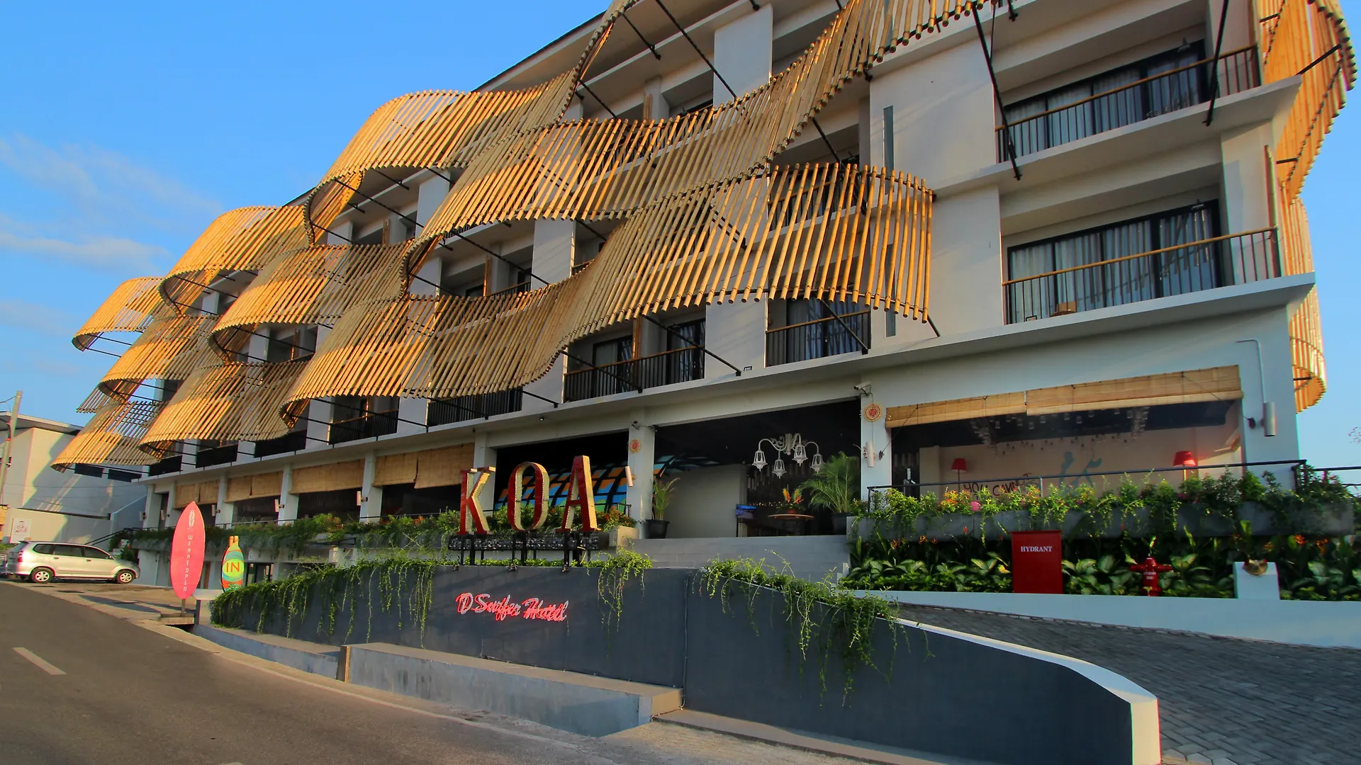 Koa D Surfer Hotel Чангу Индонезия